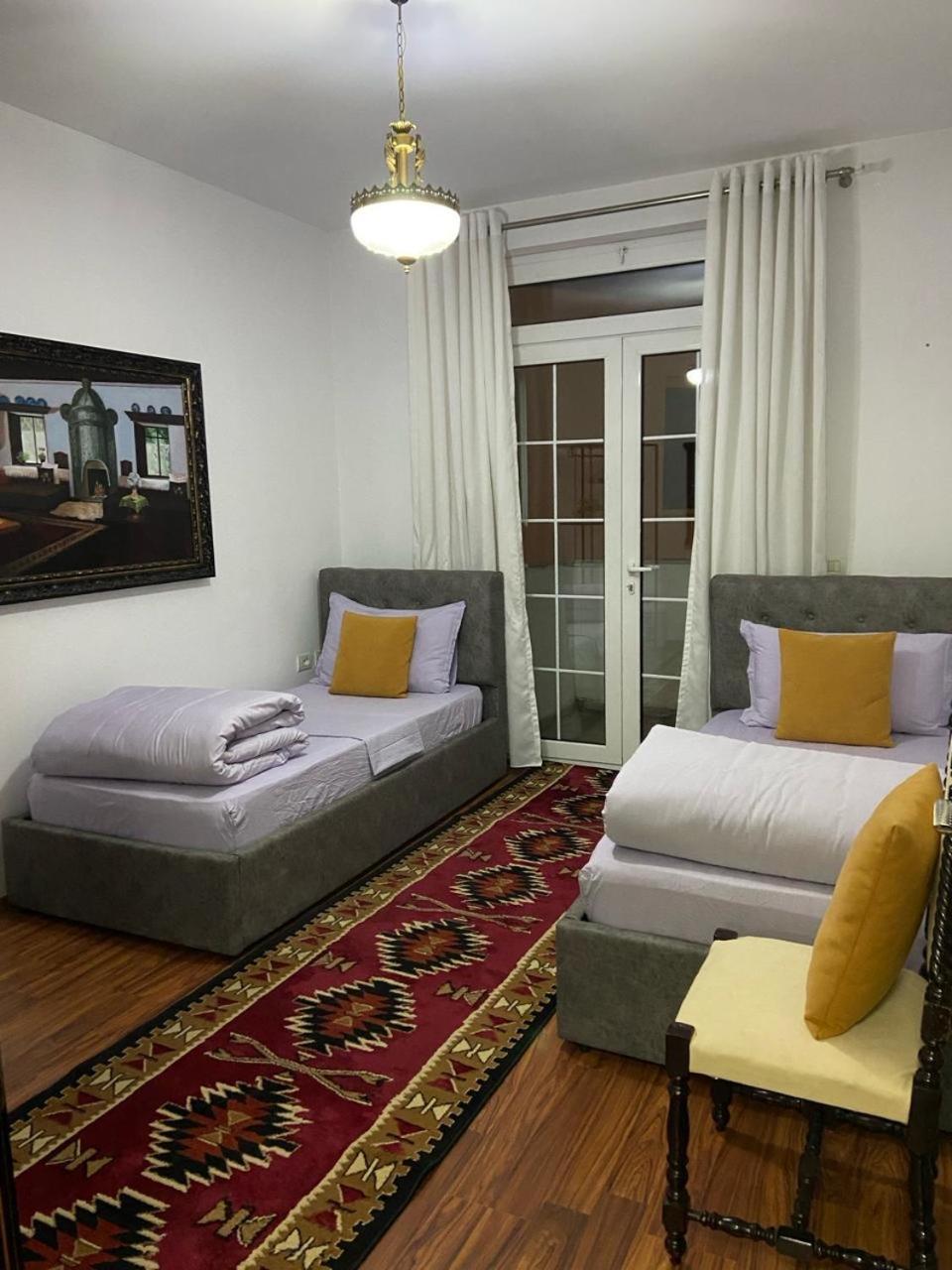 North Star Hostel Shkodër Eksteriør billede