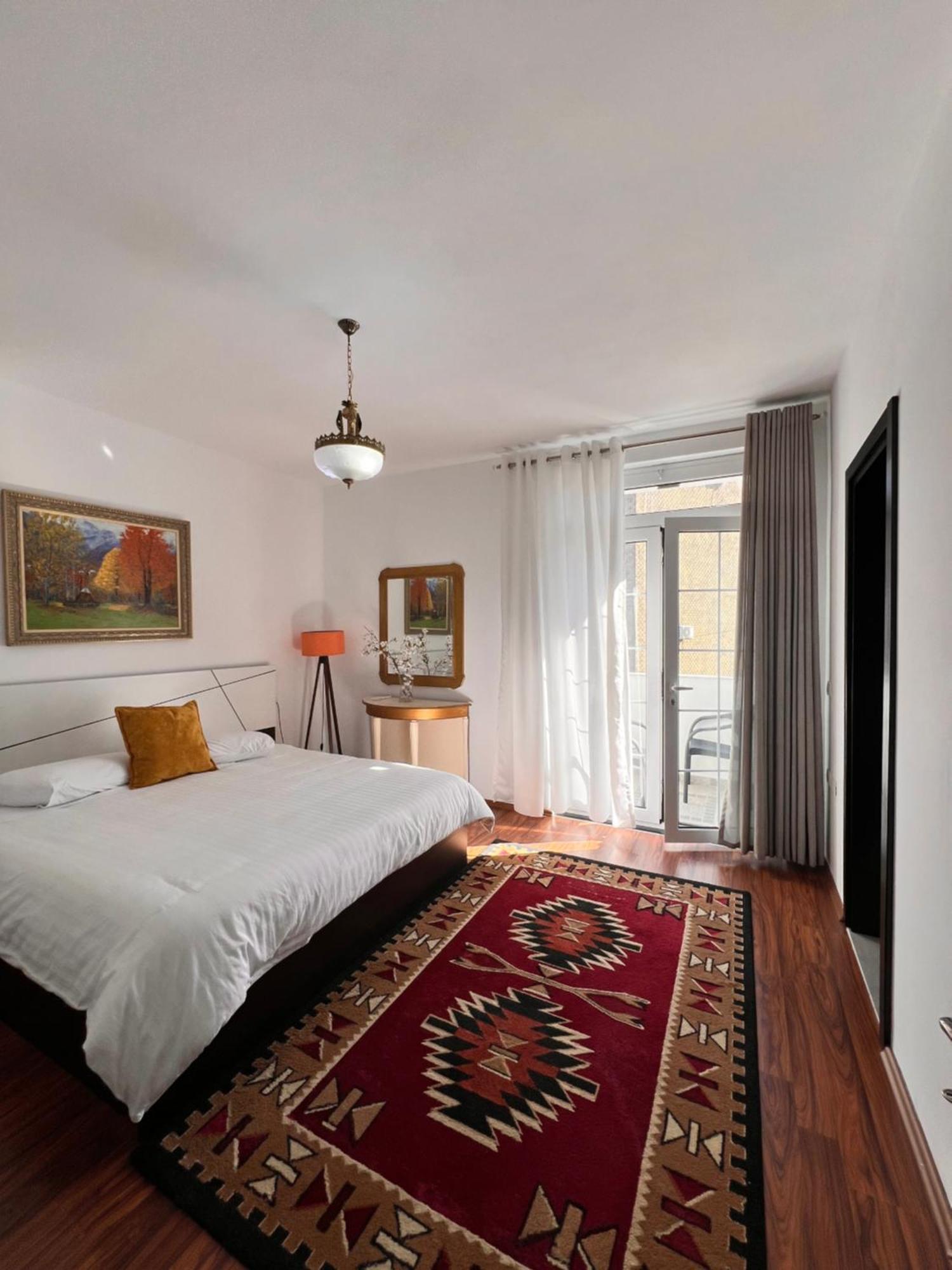 North Star Hostel Shkodër Eksteriør billede